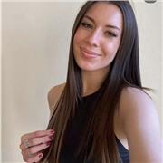 Doy clases de repaso y apoyo escolar. Estoy titulada en educación primaria y especialista en inglés